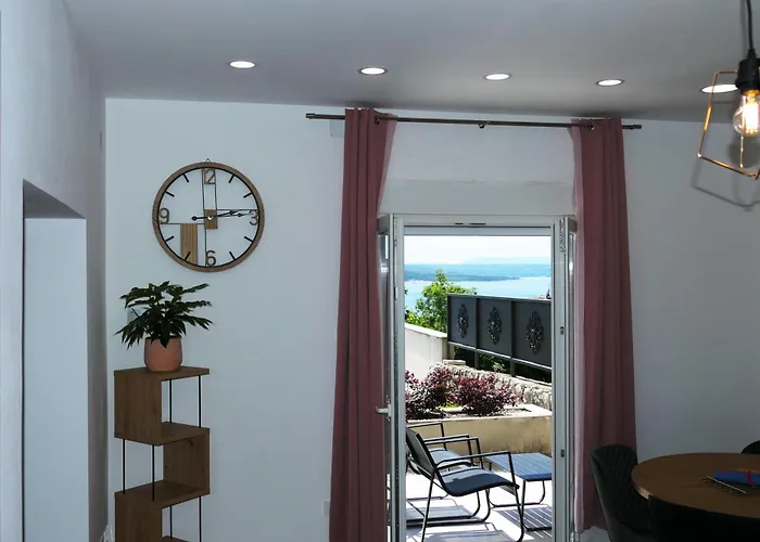 Apartment Bura *
